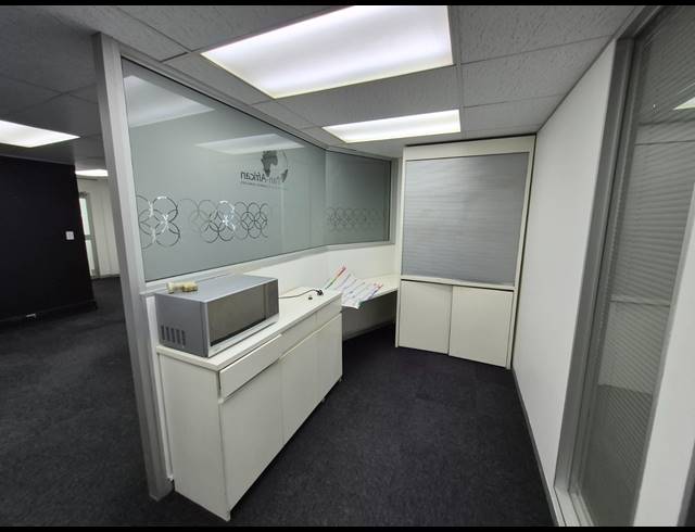 143M² OFFICE TO LET IN MORNINGSIDE